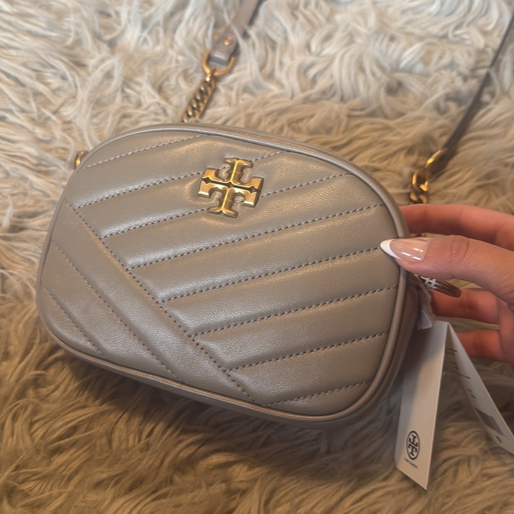 NEW TORY BURCH SMALL KIRA CHEVRON CAMERA BAG W/ TAGS